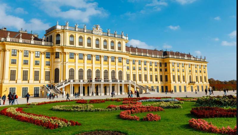 Helle 4 Zimmer Familien-Wohnung Mit Balkon! Schloss Schoenbrunn In Gehdistanz Viena Exterior foto
